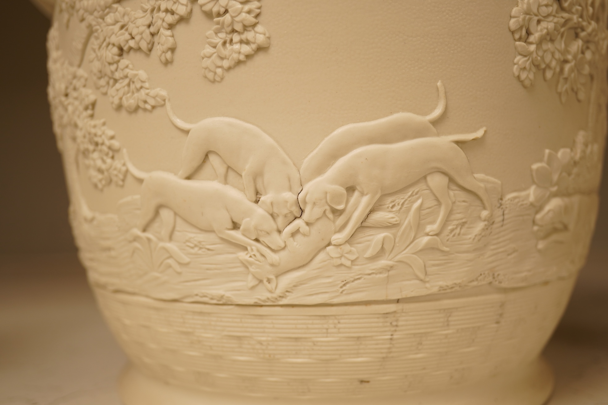An Adams white stoneware wine cooler with hunting scene, 22.5cm